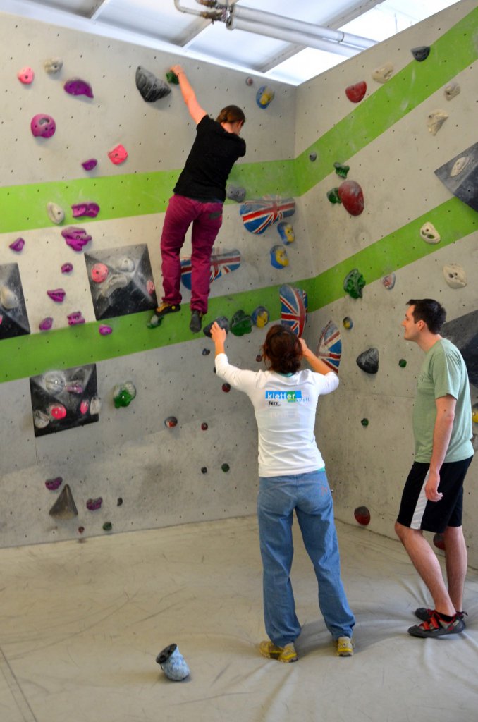 Bouldern mit MS - Workshop Kletterwerkstatt in der Boulderwelt München Ost