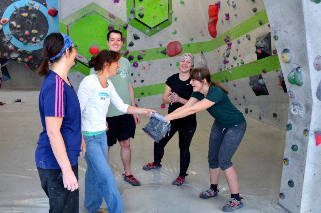 Bouldern mit MS - Workshop Kletterwerkstatt in der Boulderwelt München Ost